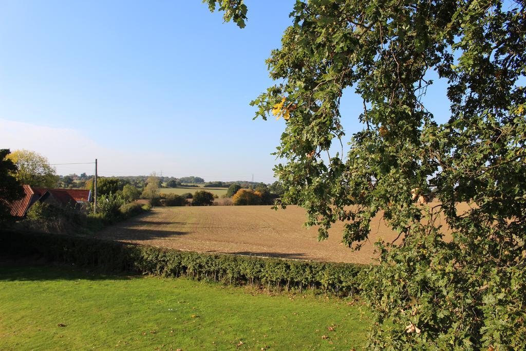 Appartamento Oakwrights Terling Esterno foto